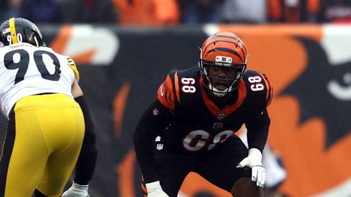 The Bills have signed tackle Bobby Hart (right).